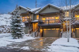 Black Rock Ridge Private Hot Tub & Views
