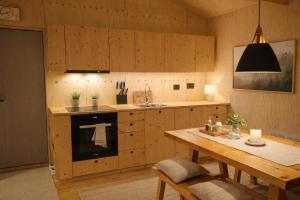 Pauha - Aurora Nights at the Seaside Cabin, 2 hr from Rovaniemi