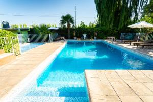 Cabañas Familiares - Piscina, Parrilla y Viñedos