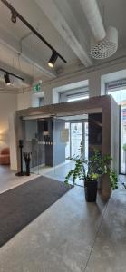 Private Room - Corner Building