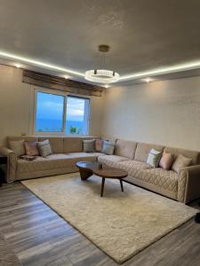 Luxury SeaView Apartment 2 Minutes From Beachfront