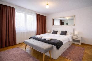 Londof Villa with panoramic view