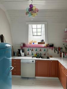 Authentic top floor pearl in the city Center