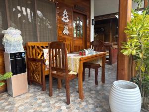 Theresas Pension House