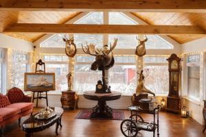 Luxury Forest Retreat Near Mansfield Ski Club