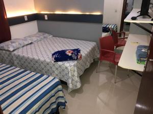 Casa com dois quartos c garagem para dois carros