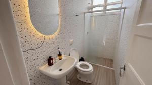 Casa vista mar há 40m da praia de Canasvieiras