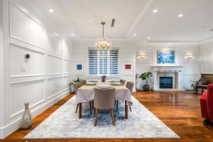 An Amazing StarHouse in Westside Vancouver