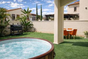 Modern Villa in Cabo Private Jacuzzi