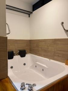 Modern Loft Puerta de Laureles Medellin