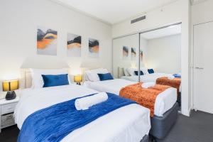 Gorgeous Views 2BR City Apt with Pool, Parking, Gym