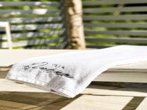 Seaside Retreat for Friends in Omi