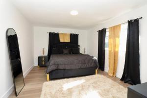 Luxury Oasis Getaway wpool 15 mins from beach