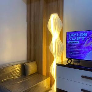 Amani by Hernz l With Balcony l Pool View l Rentals l Staycations l Airport