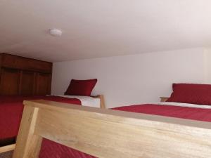 Habitación acogedora en ambiente familiar al norte de Medellín