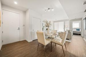 Heart of Santa Monica Chic Condo