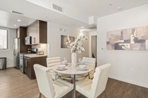 Heart of Santa Monica Chic Condo