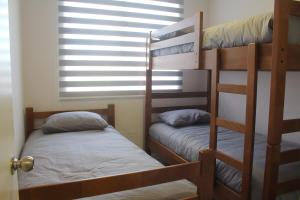 Dpto tercer piso con piscina cerca de Playa el Faro