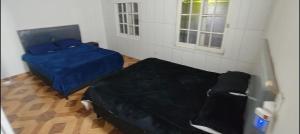 Amplio departamento amoblado 4 a 6 personas con cochera piscina Internet satelital, seguridad, zona comercial las 24hs a 2 cuadras de la Shell barrio las leñas