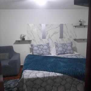 HERMOSA SUITE KING SIZE BED o