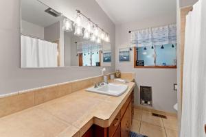 The Sugar House at Fens Shasta Retreat