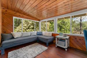 The Sugar House at Fens Shasta Retreat