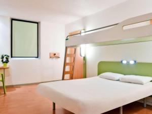 Hotels ibis budget Saint-Quentin Centre Gare : photos des chambres