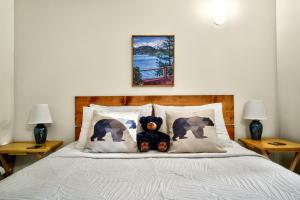 Little Bear Cabin at Ravens Moon