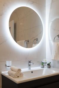 Discover Modern Luxury by the Sea