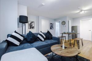 2 BDR House By Eason Stays Short Lets Stockport