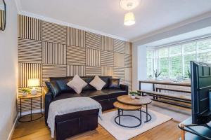 2BR House By Eason Stays Short Lets Wythenshawe