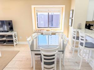 Tilghman Beach and Racquet Club 321