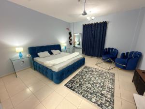 spacious fully furnished studio apartment in Emirates cluster