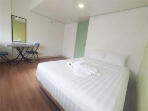 Sulit Condo Unit Santa Mesa Manila