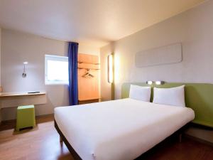 Hotels ibis budget Grigny Centre : Chambre Double