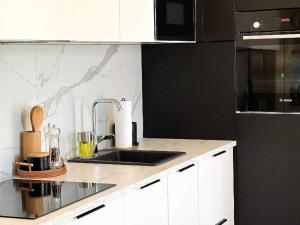 Omi Seaside Retreat for Family