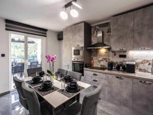 Serene Family Villa by the Rogoznica Coast