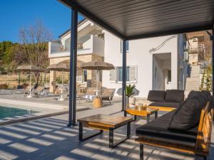 Family Holiday Home in Tugare