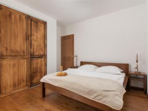 Cozy Villa for 8 with Pool and Jacuzzi