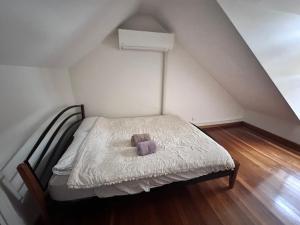 2 Bedroom Pyrmont Terrace House