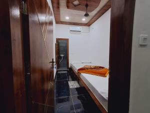 Shri mukut bihari agrawal dharamshala ,dholi pyau himmat pura tiraha mathura