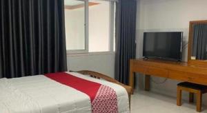 OYO 1028 Flower House Apartment