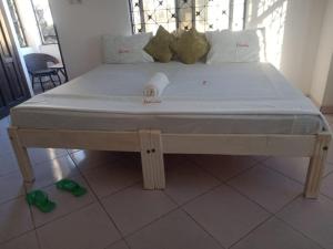 Stylish,three-Bedroom Home In Tudor TF1