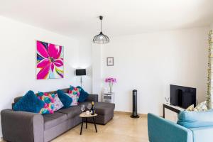 The Daisies - sunny, modern 2 bedroom apartment