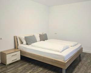 Otto Apartments