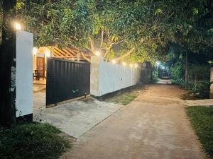 Airport View Home-Stay