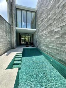 Classy Oceanphere Villa by Luckyplana