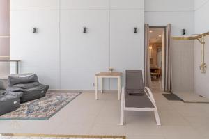 Private Swim Up Pool Apartment on Jomtien Beach Pattaya