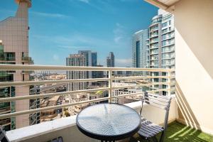 Lux 3 Bedroom Apt In Dubai Marina Man 2003