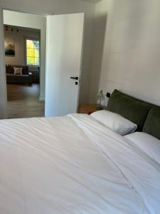 Villa Monari Apartment with Mountain View